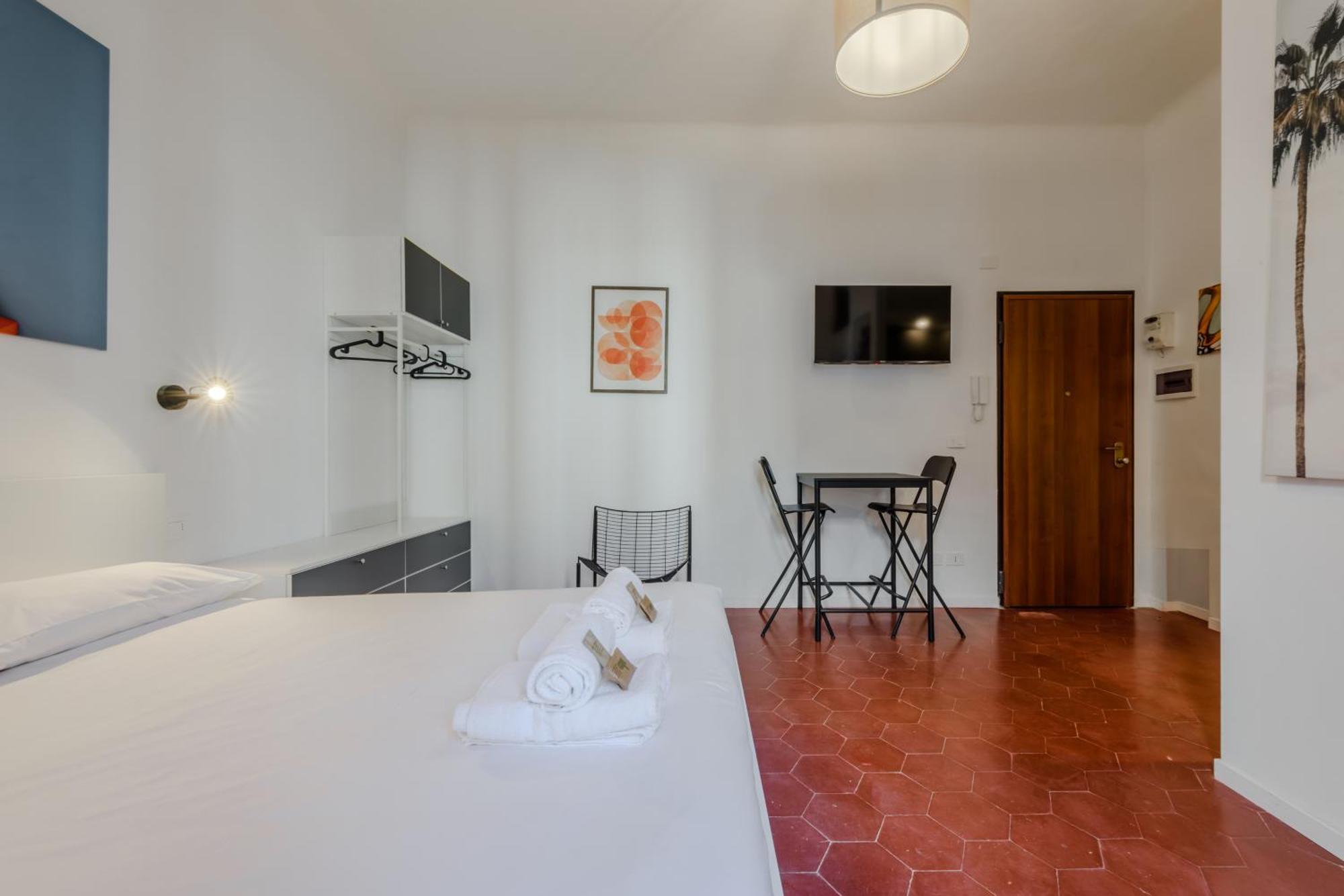 New And Functional Apartments Near The Metro Milano Ngoại thất bức ảnh