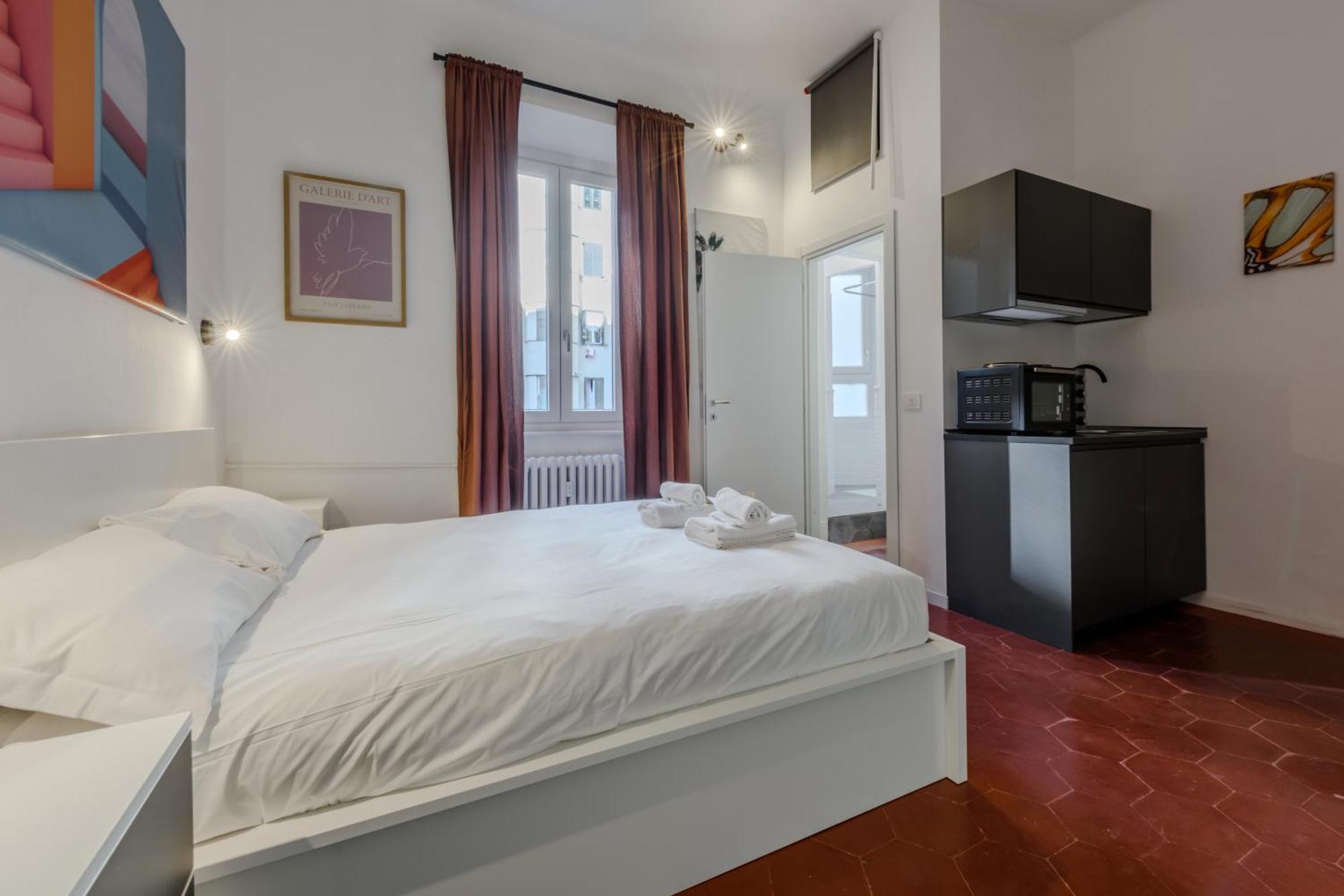 New And Functional Apartments Near The Metro Milano Ngoại thất bức ảnh